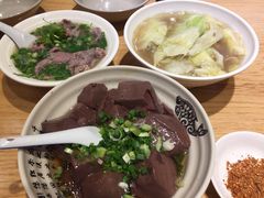-杨三孃跷脚牛肉(中粮鸿云悦街店)