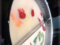 -湊湊火锅·茶憩(新中关购物中心店)