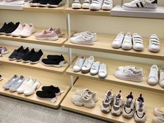 -hotwind热风(民盈山国贸店)