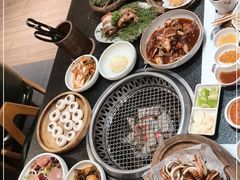 -草家酱蟹炭火烤肉店(珲春南路一店)