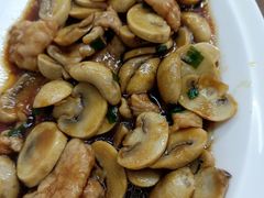 -胡子饮食店