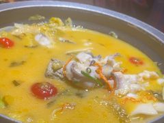 -山城外·非遗酸菜鱼(蜀都万达店)