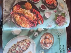 -Chom Cafe and Restaurant