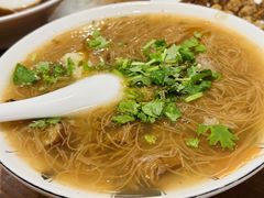 蚵仔大肠面线-光头匠