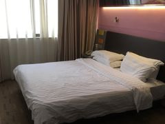 -莫泰酒店(厦门万象城火车站地铁站店)