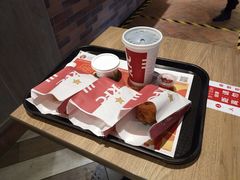 -肯德基(中纬店)