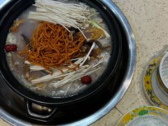 -九寨特色牦牛肉汤锅 羊肉汤锅