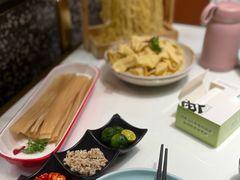 -洪氏嗨捞·猪肚鸡火锅(阳光天地店)