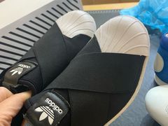 -爱革·奢品·鞋包·衣物·家居(博荟广场店)