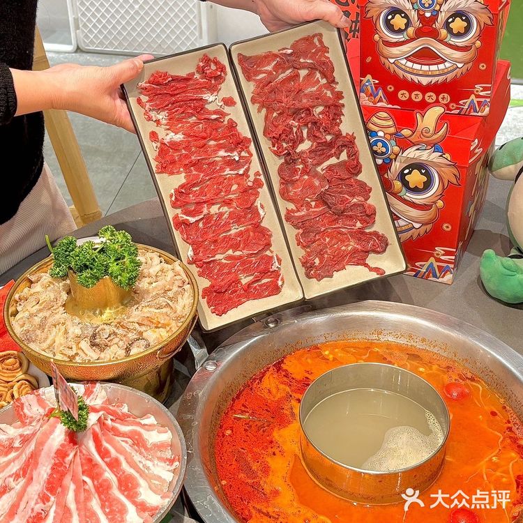 冬天来一顿热气腾腾♨️的火锅谁不爱啊？！