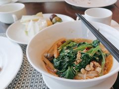 -南湖名都·景湖轩全日制餐厅·海鲜自助·东南亚风味·临湖而食