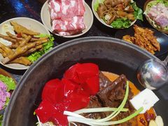 -四小区火锅·巷子里的重庆火锅(花照壁店)