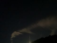 -鬼笑石后山停车场