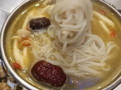 原味小锅米线-滇越乘象云南餐厅(豆各庄店)