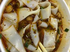 -覃肥叔桂林米粉(粮道街店)