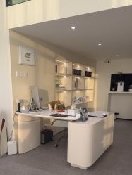 -JNK皮肤管理中心