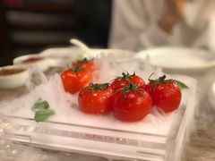 番茄脆菇沙拉-小大董·烤鸭(王府井apm店)