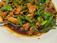 -霸蛮湖南菜·牛肉粉(荣京西街店)