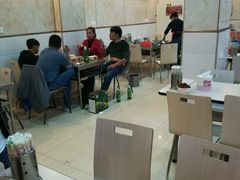 大堂-河南前程·羊肉汤·烧烤(总店)