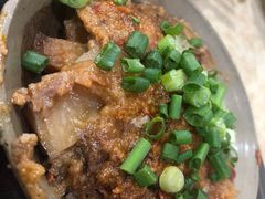 -董哥山城碗碗香(美专校街店)