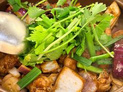 -胡须佬鸡煲四季火锅店(石厦西村直营店)