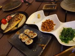 -俊屋料理·烧鸟·寿司·日泰融合菜(星际云汇店)