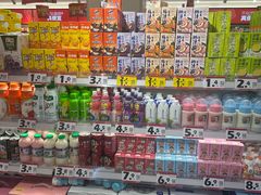 -赵一鸣零食(江苏南京福园街店)