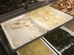 -钦瓦台时尚自助餐厅(银泰城店)