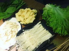 -尚品小土屋涮毛肚(李沧万达店)