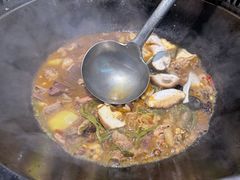 地锅牛腩-地锅公社·现炒地锅鸡·地锅鱼·夜宵(罗锦路店)