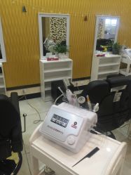 -再出发防脱发白发理疗中心