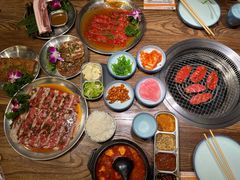 -明洞阿姨·韩式酱蟹烤肉·创意料理(三元桥店)