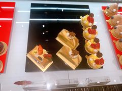 -Salon de The de Joel Robuchon(外滩18号店)