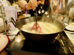 -鲜入围煮花胶鸡海鲜火锅