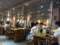 大堂-丹东特色烤肉(学府路一部店)