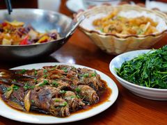 -胡子饮食店