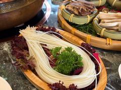 -慢丽江·云南野生菌土鸡锅(西山店)