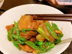 湘西小炒肉-万重锦·人文川菜馆(骡马市店)