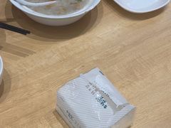 -李与白包子铺(桐梓林店)