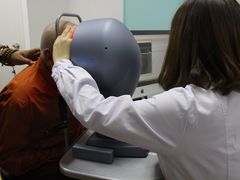 -上海大学附属上海和平眼科医院