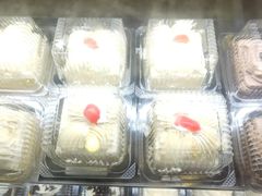 -红宝石·鲜奶小方·海派西点房(控江店)