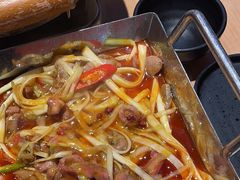 -川堂风·跷脚牛肉·乐山爆炒(宝山日月光店)