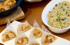 Pan-Fried Organic Juicy Dumplings
