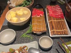 -三出山火锅(南京万象天地店)