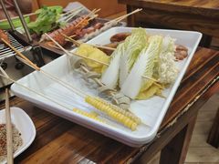 -哈尔滨小酒馆·鲜肉现穿自助烧烤(康新花园店)
