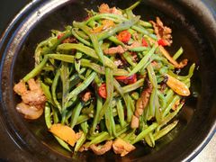 -粉墨特色菜·烧烤音乐酒馆