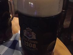皇冠自酿啤酒坊-皇冠自酿啤酒坊(中国红街5号楼店)