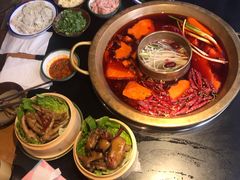 -王婆乔鲜鱼自助火锅(蜀汉路店)