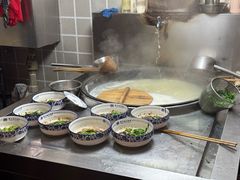 -镇南锅盖面馆(解放路店)