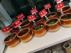 -窄巷口生烫牛肉米线(客村店)